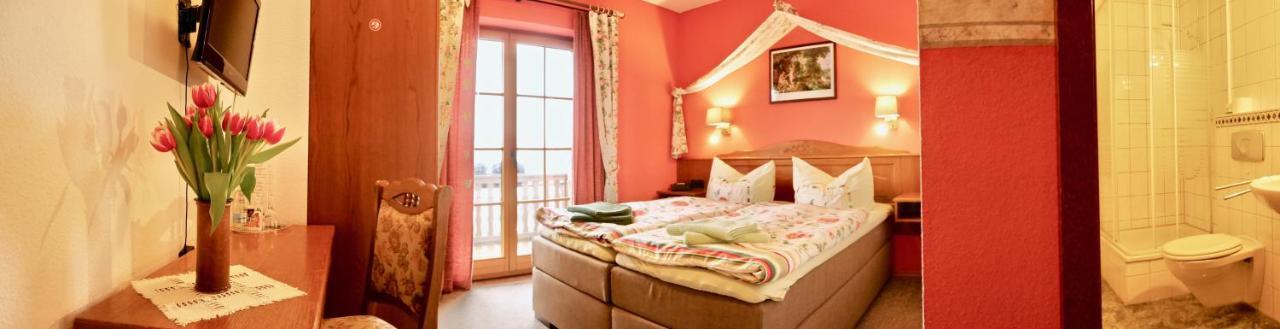Pension Gruenes Herz Tonndorf Esterno foto