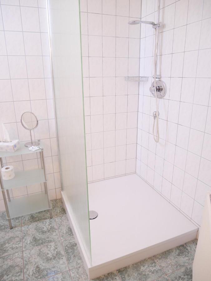 Pension Gruenes Herz Tonndorf Esterno foto