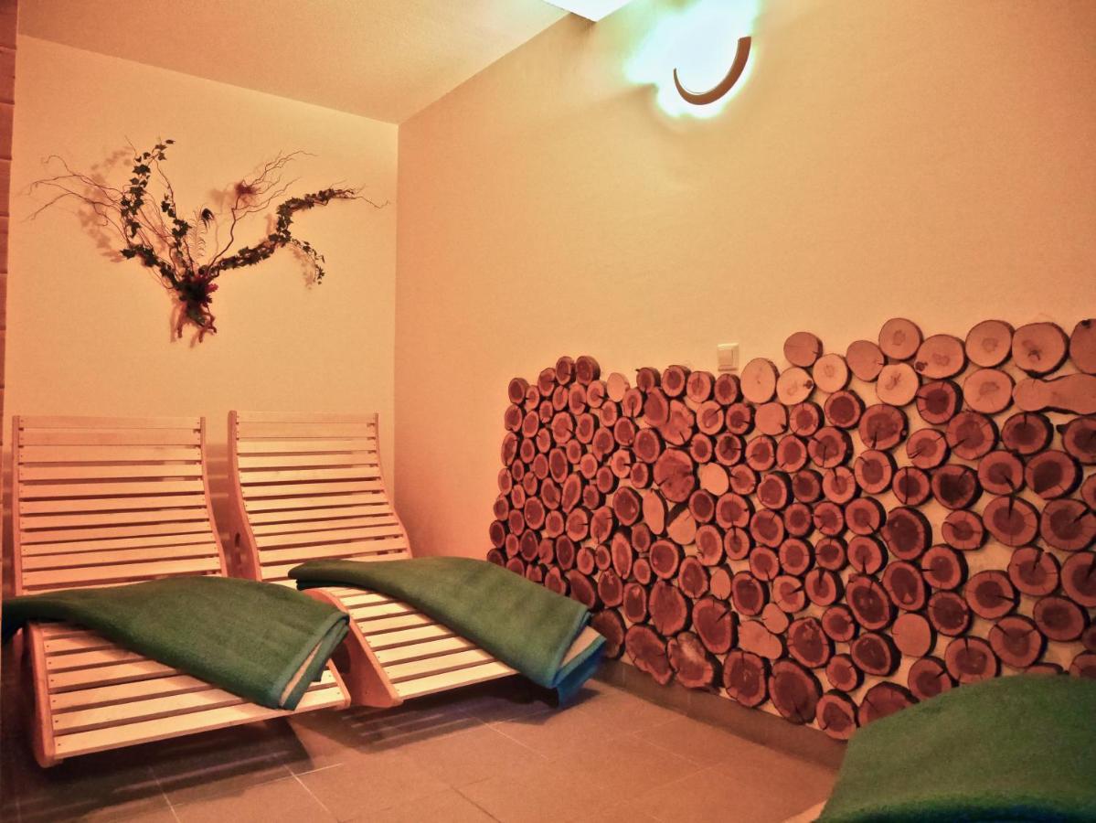 Pension Gruenes Herz Tonndorf Esterno foto