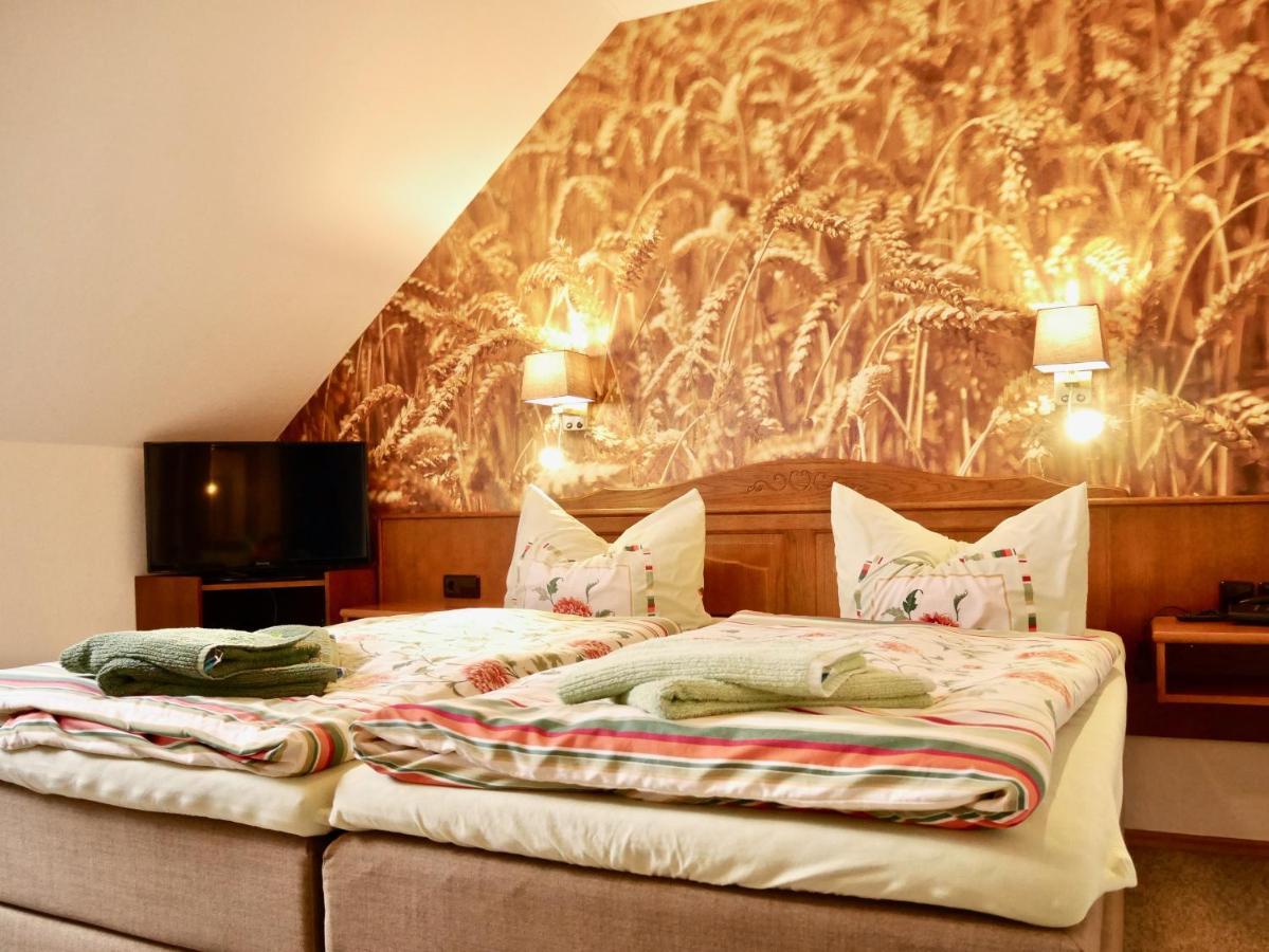 Pension Gruenes Herz Tonndorf Esterno foto